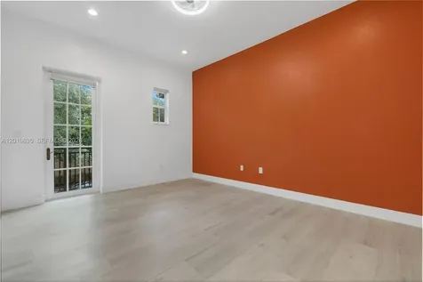 483 SW 147th Terrace Pembroke Pines FL 33027