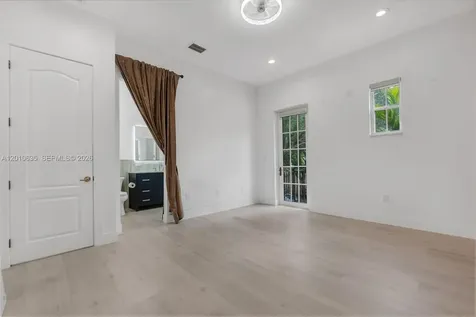 483 SW 147th Terrace Pembroke Pines FL 33027