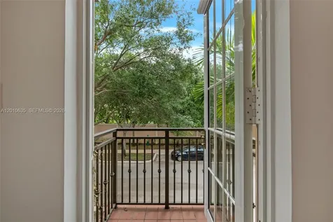 483 SW 147th Terrace Pembroke Pines FL 33027