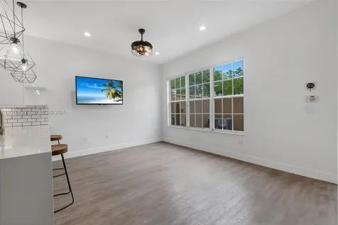 483 SW 147th Terrace Pembroke Pines FL 33027