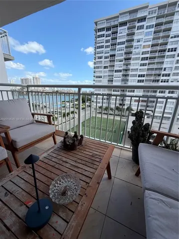 18061 Biscayne Boulevard Aventura FL 33160