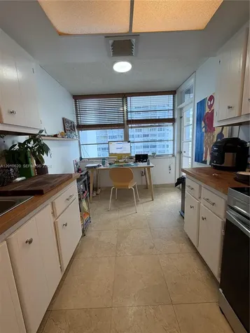 18061 Biscayne Boulevard Aventura FL 33160