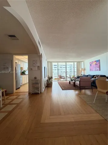 18061 Biscayne Boulevard Aventura FL 33160