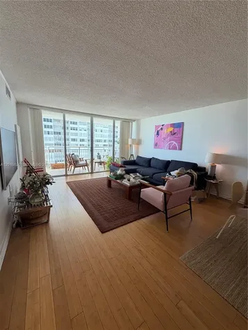 18061 Biscayne Boulevard Aventura FL 33160