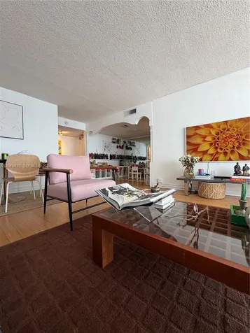 18061 Biscayne Boulevard Aventura FL 33160