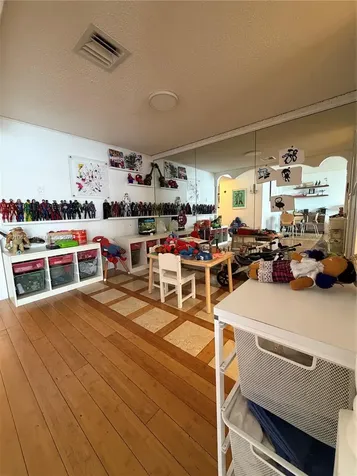 18061 Biscayne Boulevard Aventura FL 33160