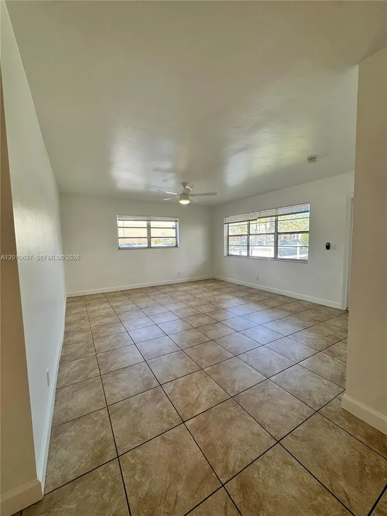 2300 Pierce Street Hollywood FL 33020