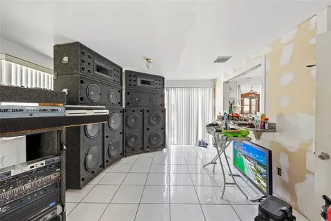 1831 Hiltonia Circle West Palm Beach FL 33407