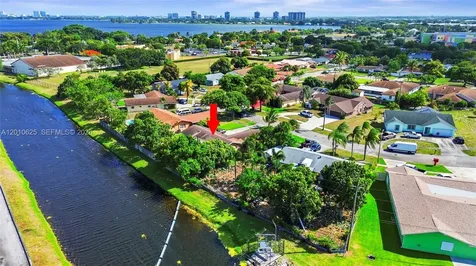 1831 Hiltonia Circle West Palm Beach FL 33407