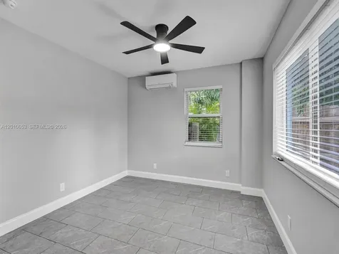 951 SW 30th Street Fort Lauderdale FL 33315