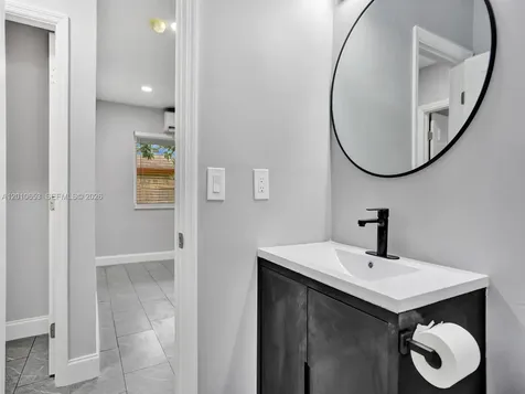 951 SW 30th Street Fort Lauderdale FL 33315