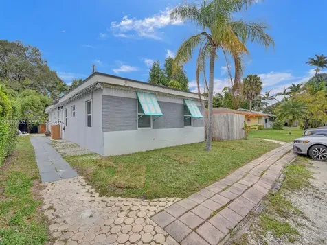 951 SW 30th Street Fort Lauderdale FL 33315