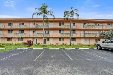 5950 Del Lago Circle Sunrise FL 33313