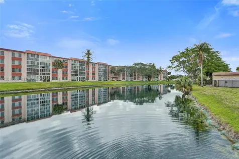 5950 Del Lago Circle Sunrise FL 33313