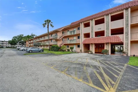 5950 Del Lago Circle Sunrise FL 33313