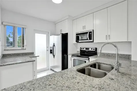 5950 Del Lago Circle Sunrise FL 33313