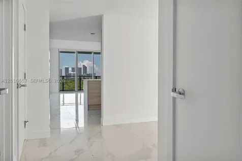 16385 Biscayne Boulevard North Miami Beach FL 33160
