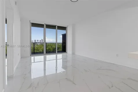 16385 Biscayne Boulevard North Miami Beach FL 33160
