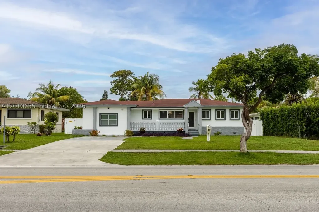 15925 NE 18th Avenue North Miami Beach FL 33162