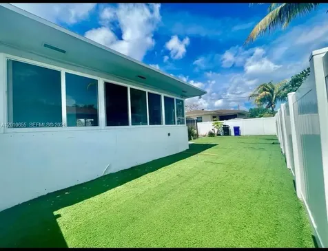 15925 NE 18th Avenue North Miami Beach FL 33162