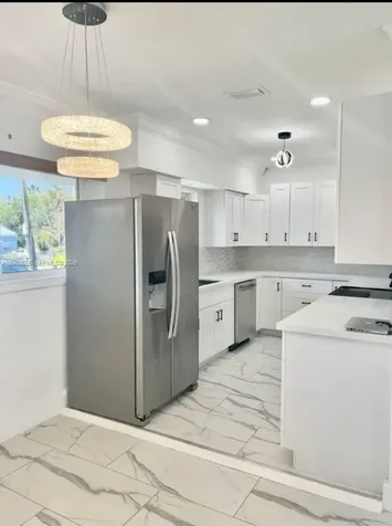 15925 NE 18th Avenue North Miami Beach FL 33162