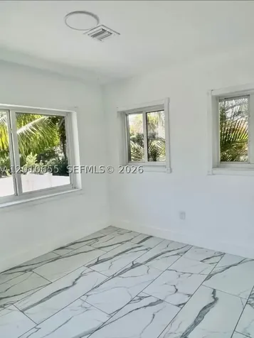 15925 NE 18th Avenue North Miami Beach FL 33162