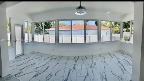 15925 NE 18th Avenue North Miami Beach FL 33162