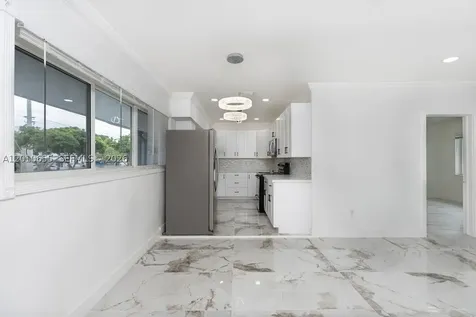15925 NE 18th Avenue North Miami Beach FL 33162