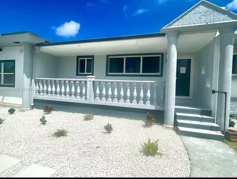 15925 NE 18th Avenue North Miami Beach FL 33162