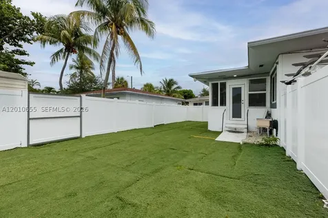 15925 NE 18th Avenue North Miami Beach FL 33162