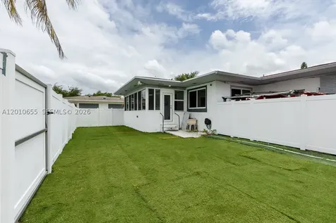 15925 NE 18th Avenue North Miami Beach FL 33162