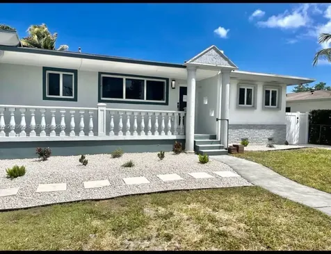 15925 NE 18th Avenue North Miami Beach FL 33162
