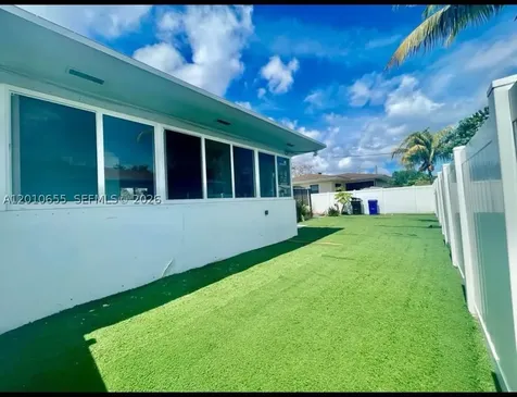 15925 NE 18th Avenue North Miami Beach FL 33162