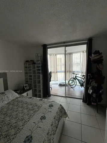 Miami FL 33179