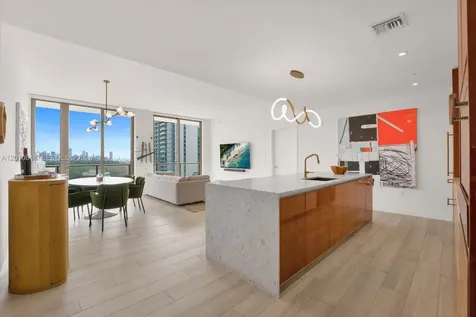 2678 Tigertail Avenue Miami FL 33133
