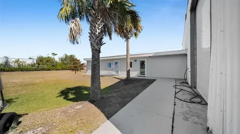 2635 SW Pine Island Road Cape Coral Cape Coral FL 33991