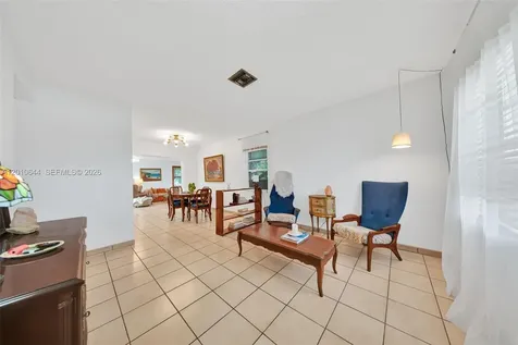 7250 SW 34th St Road Miami FL 33155