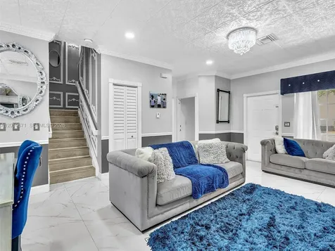 7659 N Stonecreek Circle Davie FL 33024