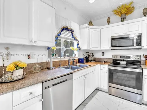 7659 N Stonecreek Circle Davie FL 33024