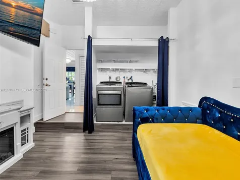 7659 N Stonecreek Circle Davie FL 33024