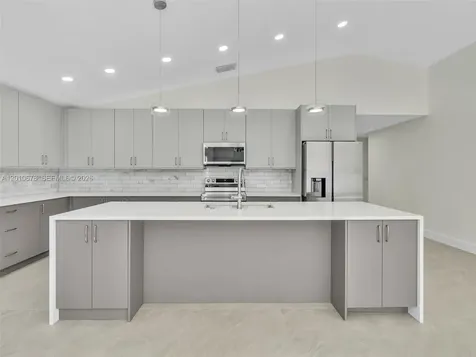 3863 SW 53rd Place Hollywood FL 33312