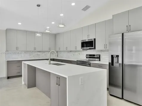 3863 SW 53rd Place Hollywood FL 33312