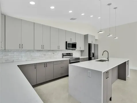 3863 SW 53rd Place Hollywood FL 33312