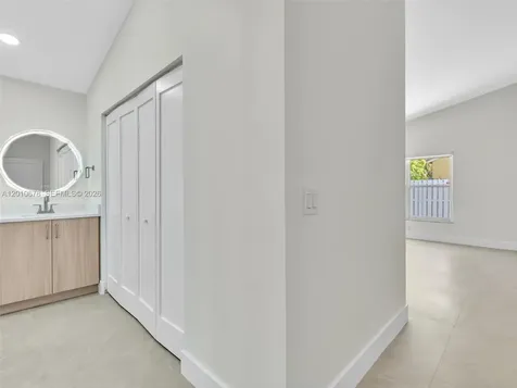 3863 SW 53rd Place Hollywood FL 33312