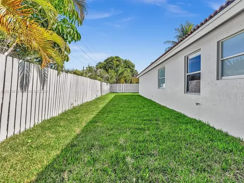 3863 SW 53rd Place Hollywood FL 33312