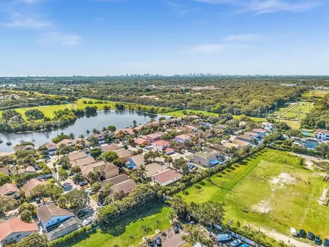 3863 SW 53rd Place Hollywood FL 33312
