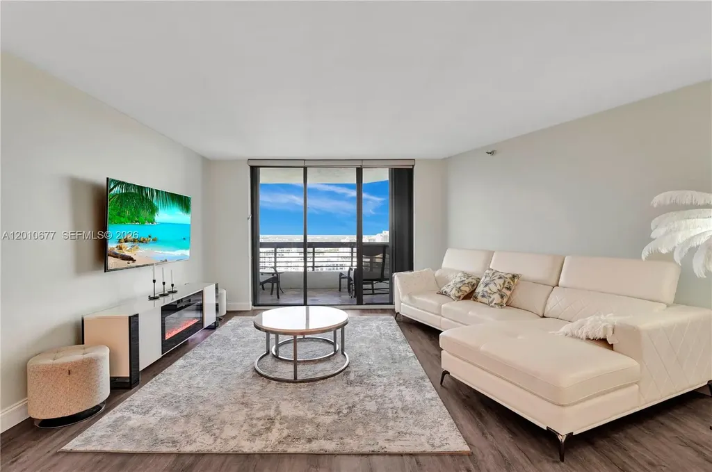 3500 Mystic Pointe Drive Aventura FL 33180