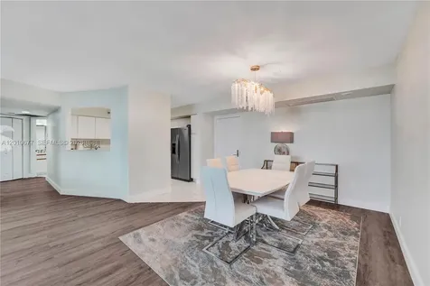 3500 Mystic Pointe Drive Aventura FL 33180