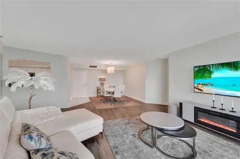 3500 Mystic Pointe Drive Aventura FL 33180
