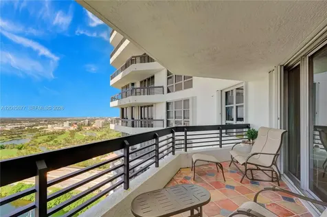 3500 Mystic Pointe Drive Aventura FL 33180